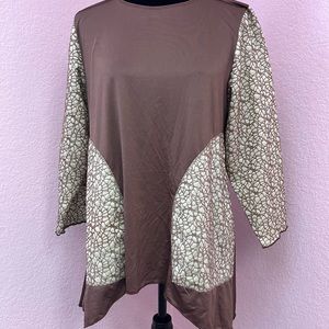 Women’s hi lo Top